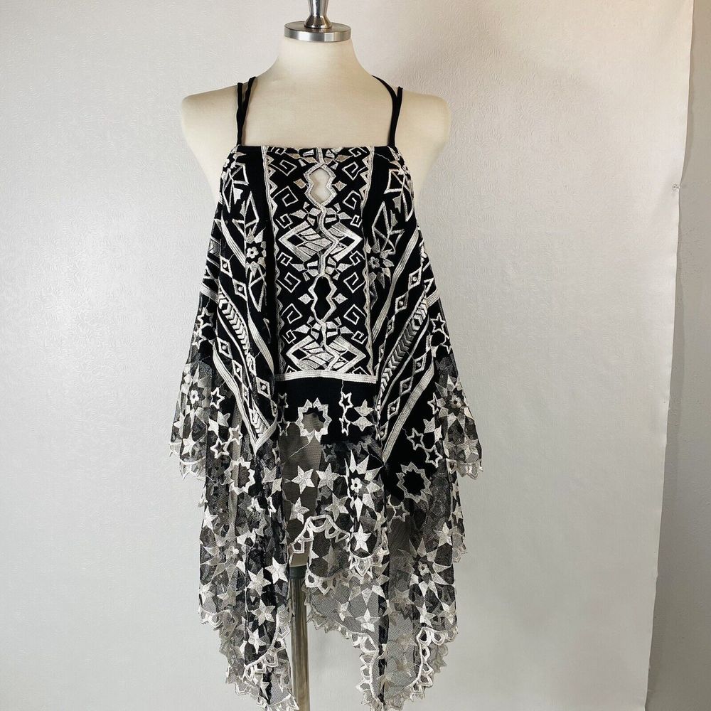 Bronte Sz S Black Sheer White Embroidered Top